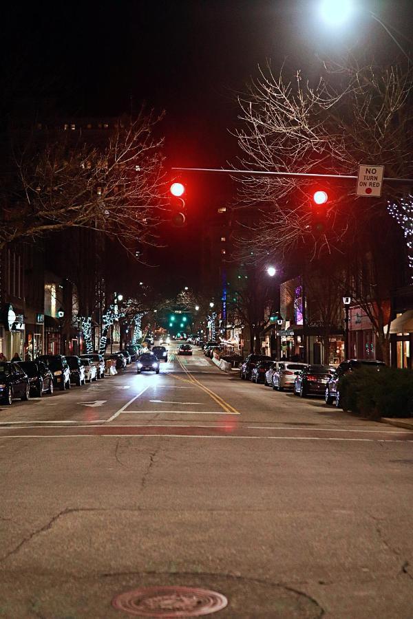 A Friendly Staycation - Downtown Greensboro Close To Major Attractions! Екстер'єр фото